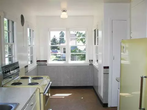 2002 Empire Ave, Spokane, WA 99207 photo 3