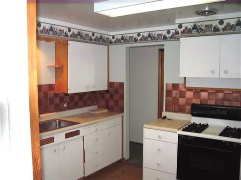 308 E Queen, Spokane, WA 99207 photo 3