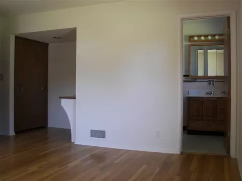 1122 E 43rd Ave, Spokane, WA 99203 photo 5