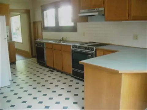417 E 26th Ave, Spokane, WA 99203 photo 3