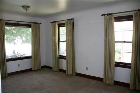 2110 E Diamond, Spokane, WA 99207 photo 4