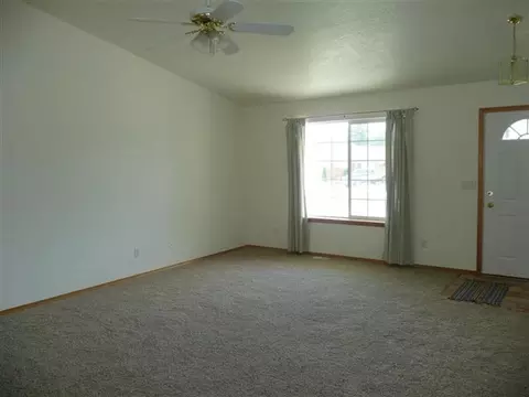 3104 Silverthorn, Cheney, WA 99004 photo 3
