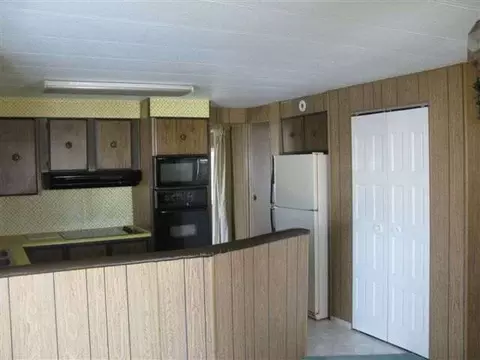 1209 E Lyons Apt 222 Ave, Spokane, WA 99208 photo 3