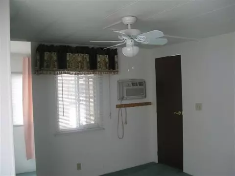 1209 E Lyons Apt 222 Ave, Spokane, WA 99208 photo 5