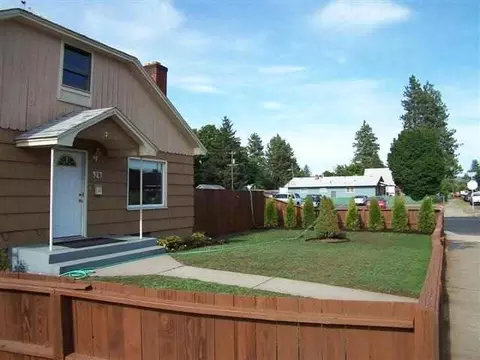 927 E Sanson, Spokane, WA 99207 photo 9