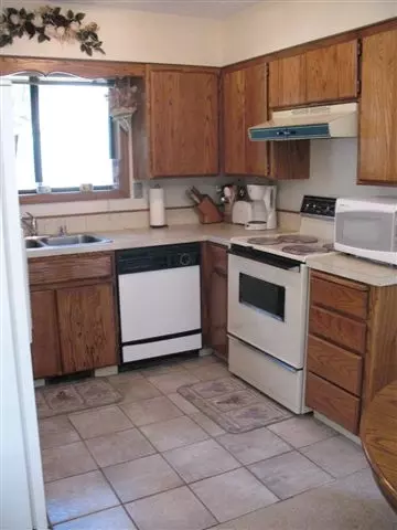 4212 E 10th Ave, Spokane, WA 99202 photo 4