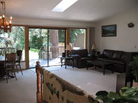 4212 E 10th Ave, Spokane, WA 99202 photo 2