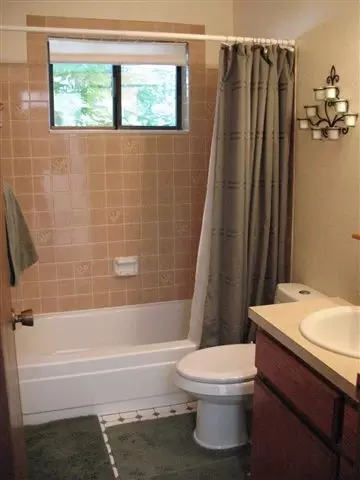 4212 E 10th Ave, Spokane, WA 99202 photo 7