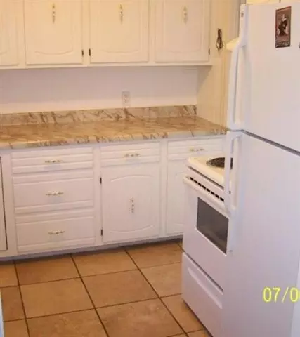 616 E 33rd Ave, Spokane, WA 99203 photo 2
