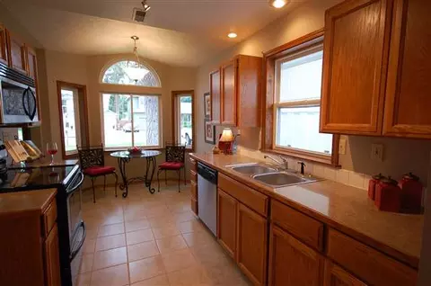 3121 E 33rd, Spokane, WA 99223 photo 2