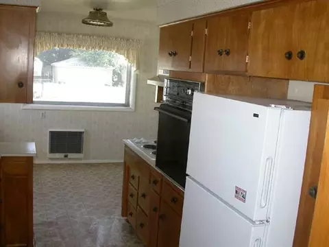 2614 E Marshall, Spokane, WA 99207 photo 4