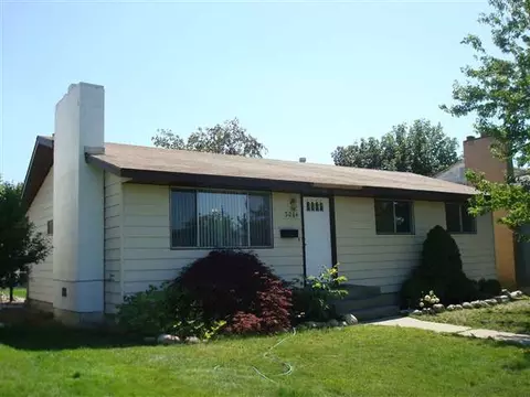 3014 E Marshall, Spokane, WA 99207 photo 1