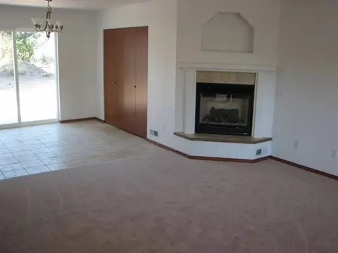 1109 E Queen Ave, Spokane, WA 99207 photo 2