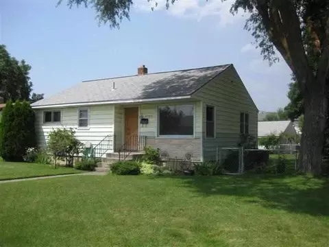 2329 E Marshall Ave, Spokane, WA 99207 photo 1