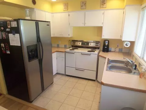 3704 E 11th Ave, Spokane, WA 99202 photo 2