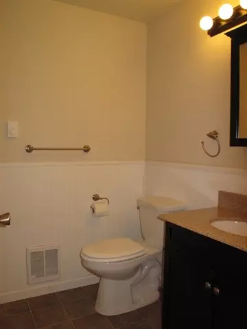 2011 E Columbia Ave, Spokane, WA 99207 photo 7