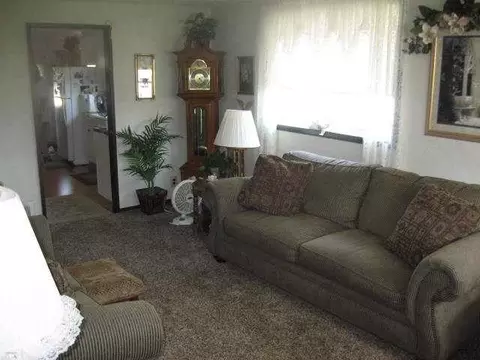 623 E Queen Ave, Spokane, WA 99207 photo 3
