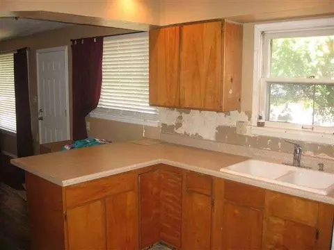 1628 E Bismark, Spokane, WA 99207 photo 3