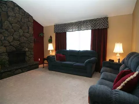 1116 E Pine Tree Dr, Spokane, WA 99208 photo 3