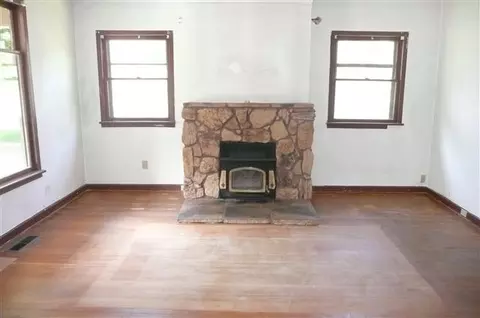 1923 E 12th Ave, Spokane, WA 99202 photo 2