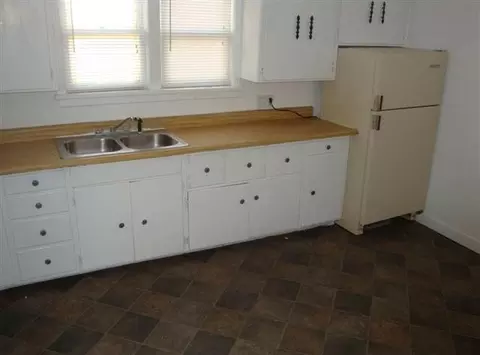 937 E Augusta, Spokane, WA 99207 photo 3