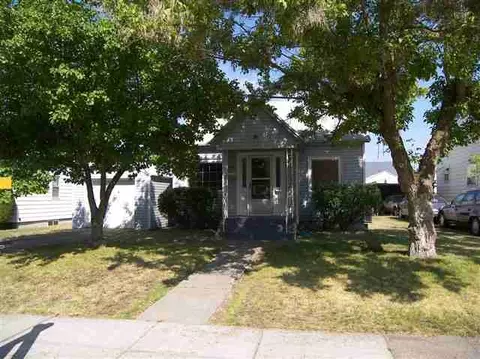 549 E Hoffman Ave, Spokane, WA 99207 photo 1