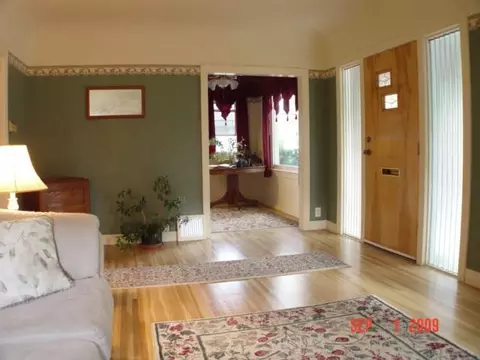 917 E 31st Ave, Spokane, WA 99203 photo 2