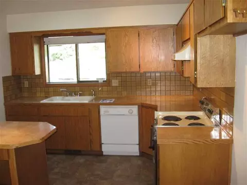 520 E Silver Pine Ct, Colbert, WA 99005 photo 3