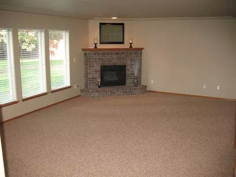 710 E Blackhawk Dr, Spokane, WA 99208 photo 3