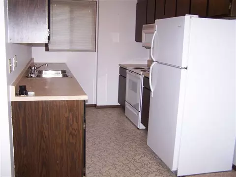 2121 E Upriver Dr # 32, Spokane, WA 99207 photo 3