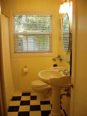 1108 E 38th, Spokane, WA 99203 photo 8