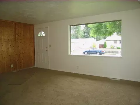 1621 E Dalke Ave, Spokane, WA 99208 photo 2