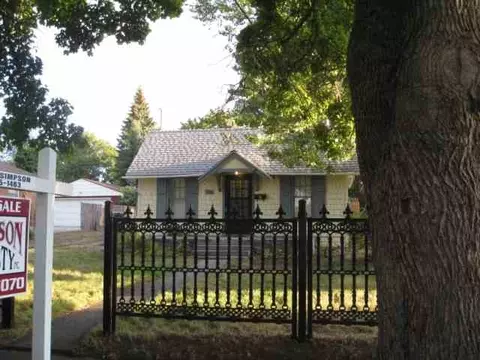 724 E 35th, Spokane, WA 99205 photo 2