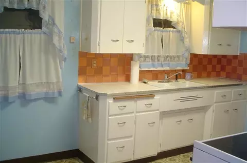 1101 E Crown Ave, Spokane, WA 99207 photo 5