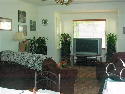7102 E 9th Ave, Spokane Valley, WA 99212 photo 2