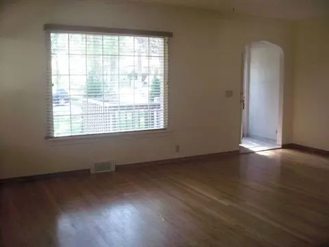 923 E 18th Ave, Spokane, WA 99203 photo 4