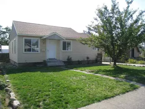 1018 E Longfellow Ave, Spokane, WA 99207 photo 1
