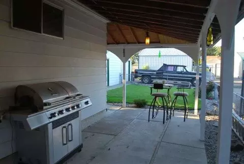 317 Everett, Spokane, WA 99207 photo 7