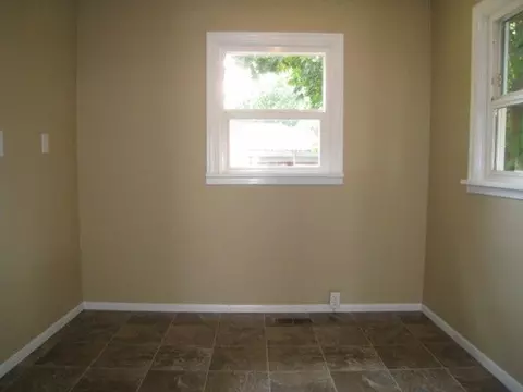 708 E Queen Ave, Spokane, WA 99207 photo 4