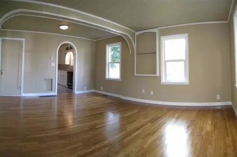708 E Queen Ave, Spokane, WA 99207 photo 2
