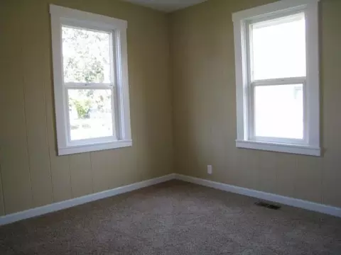 708 E Queen Ave, Spokane, WA 99207 photo 5