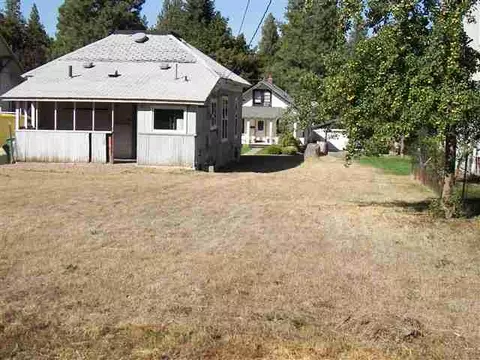 1228 E 16th Ave, Spokane, WA 99203 photo 2