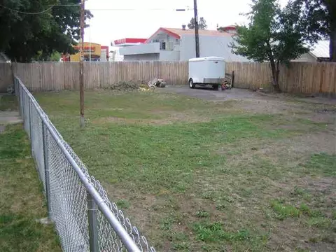 1014 E Broad Ave, Spokane, WA 99207 photo 2