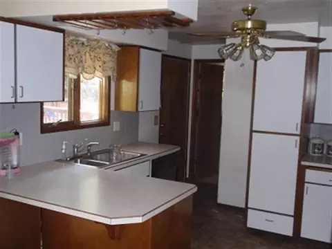 418 E St Thomas Moore Way, Spokane, WA 99208 photo 2