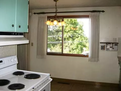 3823 E 16th Ave, Spokane, WA 99223 photo 5