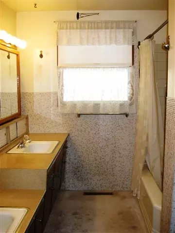 3823 E 16th Ave, Spokane, WA 99223 photo 8