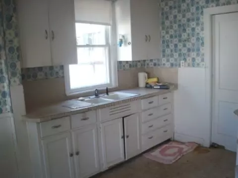 819 E 38th Ave, Spokane, WA 99203 photo 3