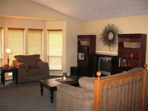 18126 E 12th Ave, Greenacres, WA 99016 photo 2