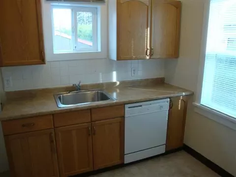 711 E 8th Ave, Spokane, WA 99202 photo 4