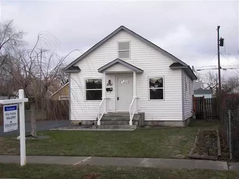 2121 E Longfellow, Spokane, WA 99207 photo 1